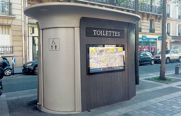 Обществена тоалетна е сред най-големите атракции в Париж